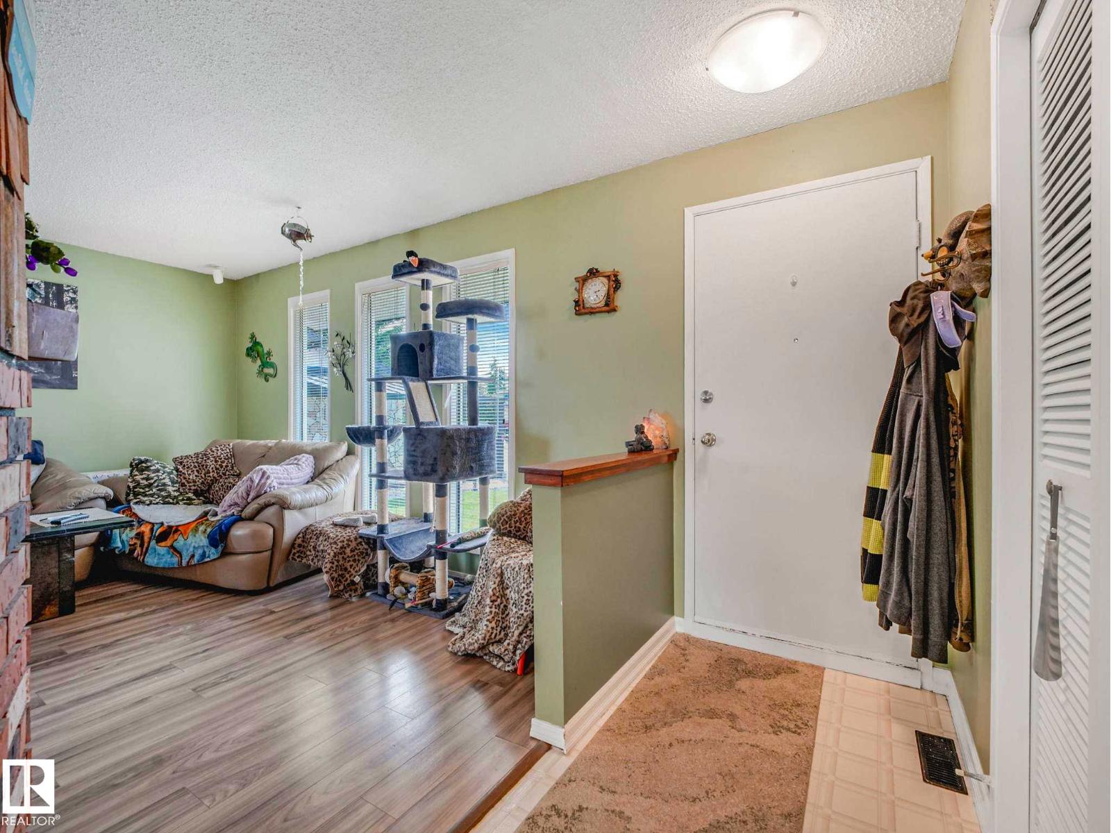11514 138 AV NW