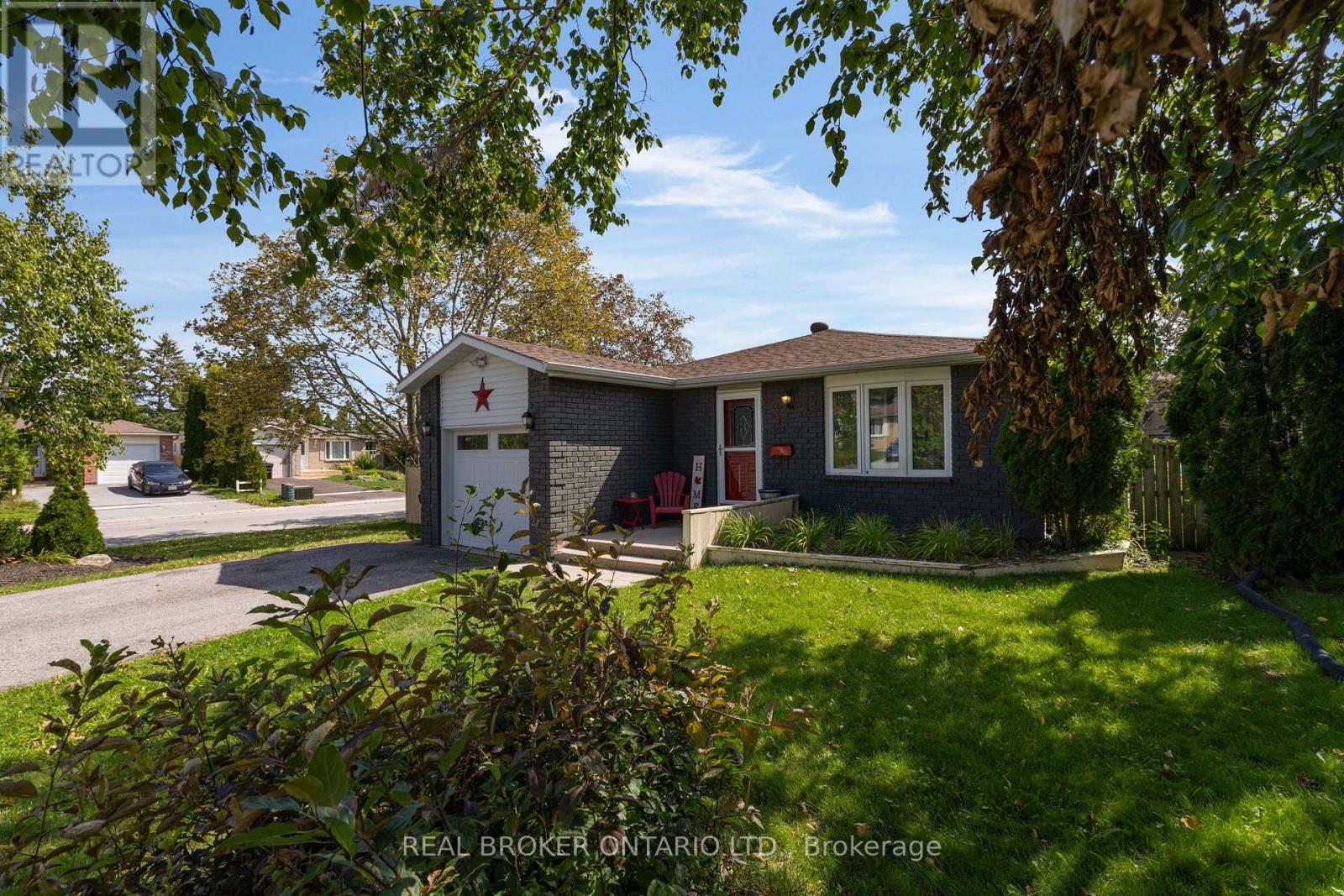 37 HICKLING TRAIL