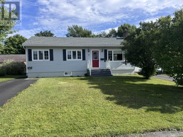 29 HAWKER CRESCENT, GANDER, NF  - Image 3308422175.jpeg?d=l