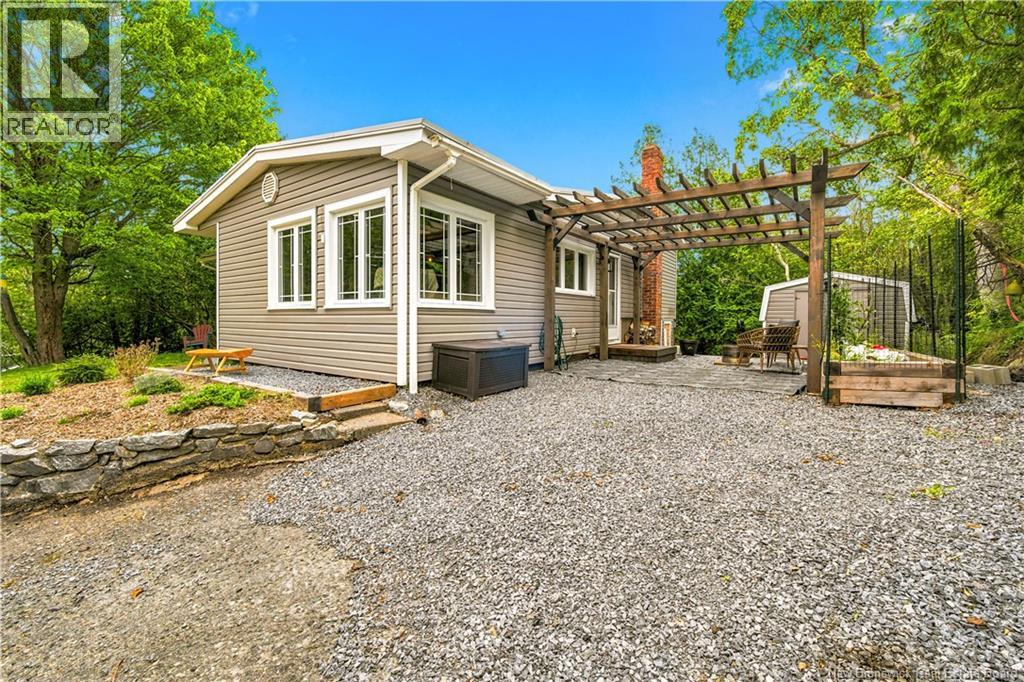 895 Millidge Avenue - Photo 2