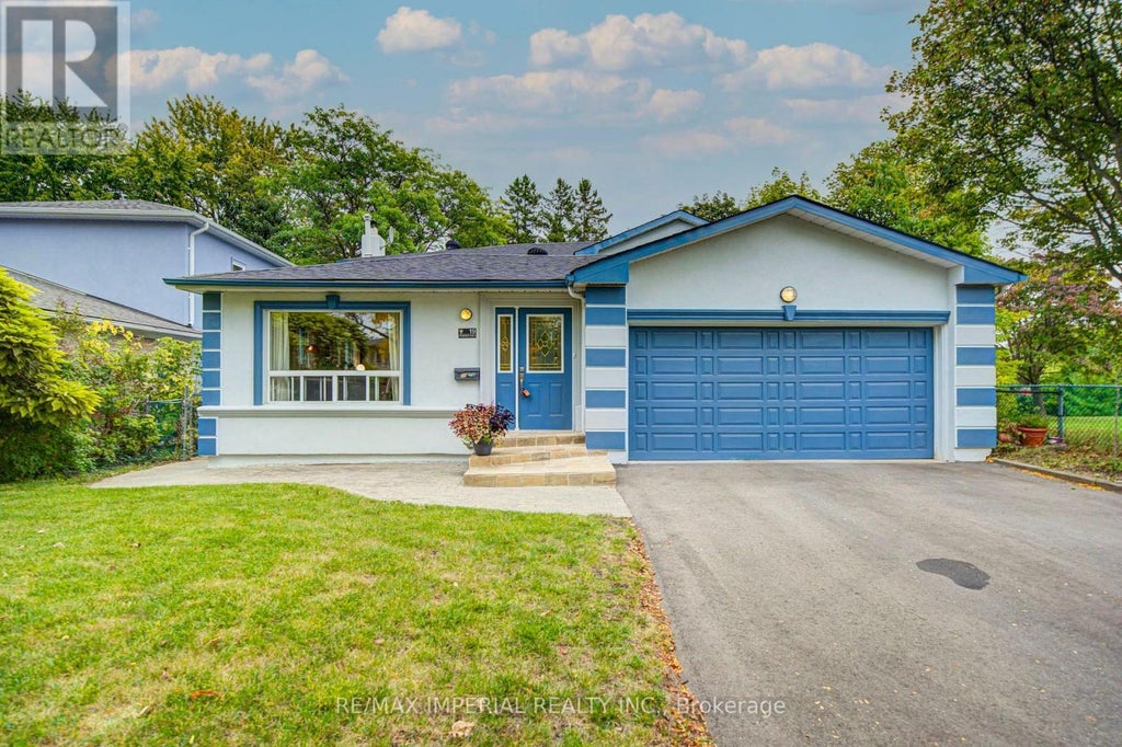 19 PENWICK CRESCENT, RICHMOND HILL (NORTH RICHVALE), ON L4C 5B3 - Image 632829577.jpeg?d=l