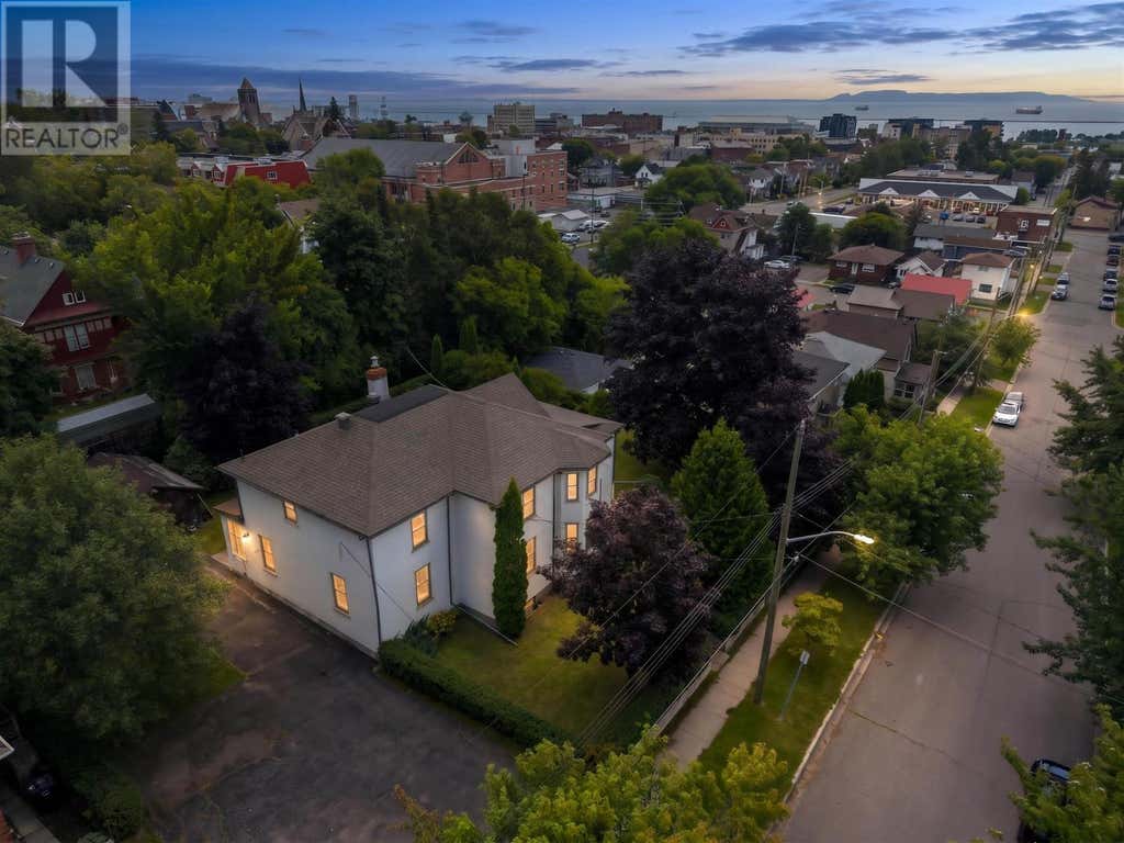 348 AMBROSE ST