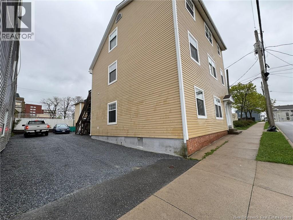 9 Exmouth Street - Photo 2