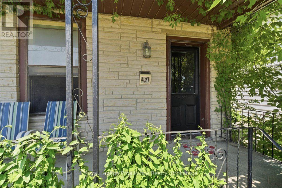 431 MAIN STREET