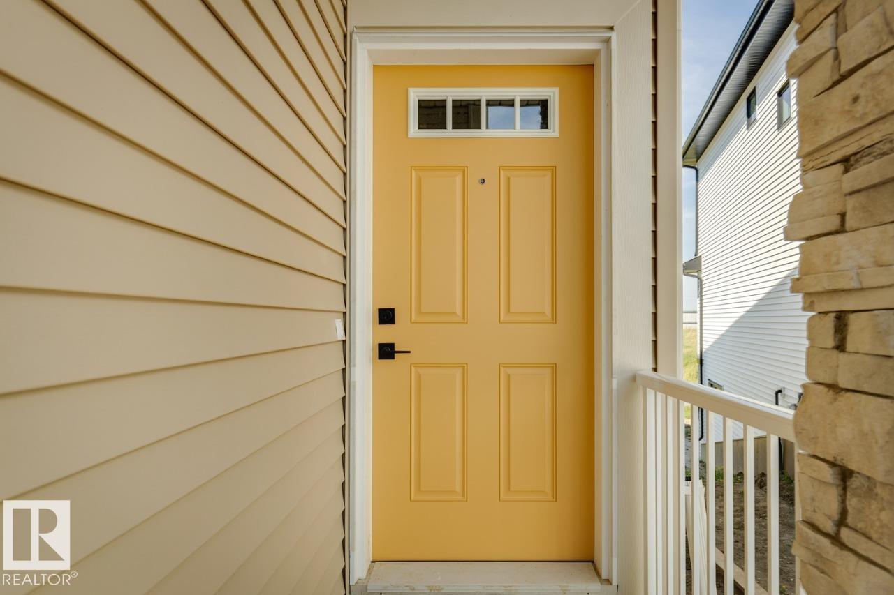 33 AXELWOOD CR