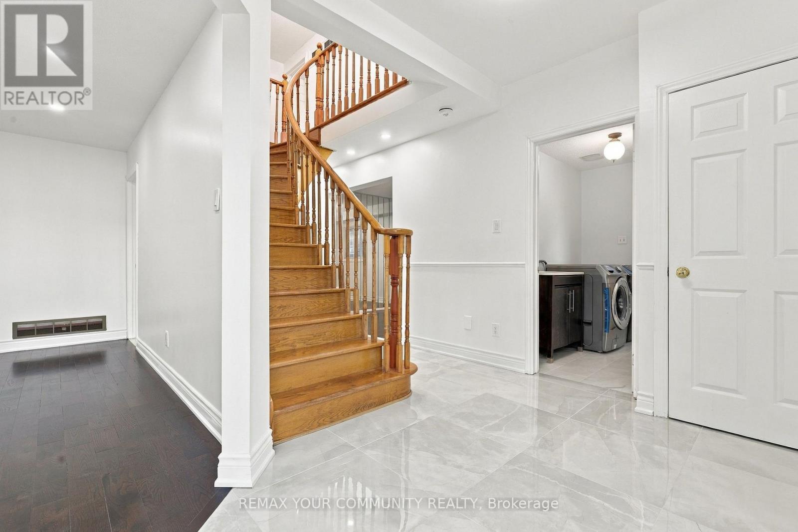 205 HUPFIELD TRAIL