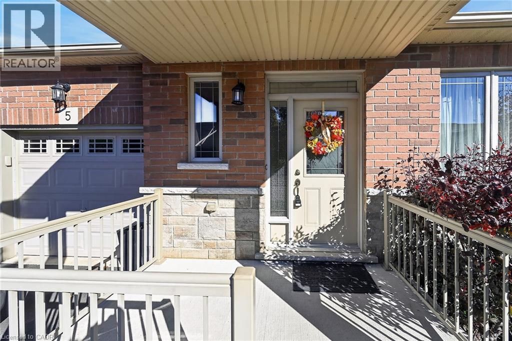 5 HILLGARTNER Lane