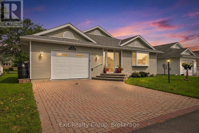 6 HERITAGE DRIVE