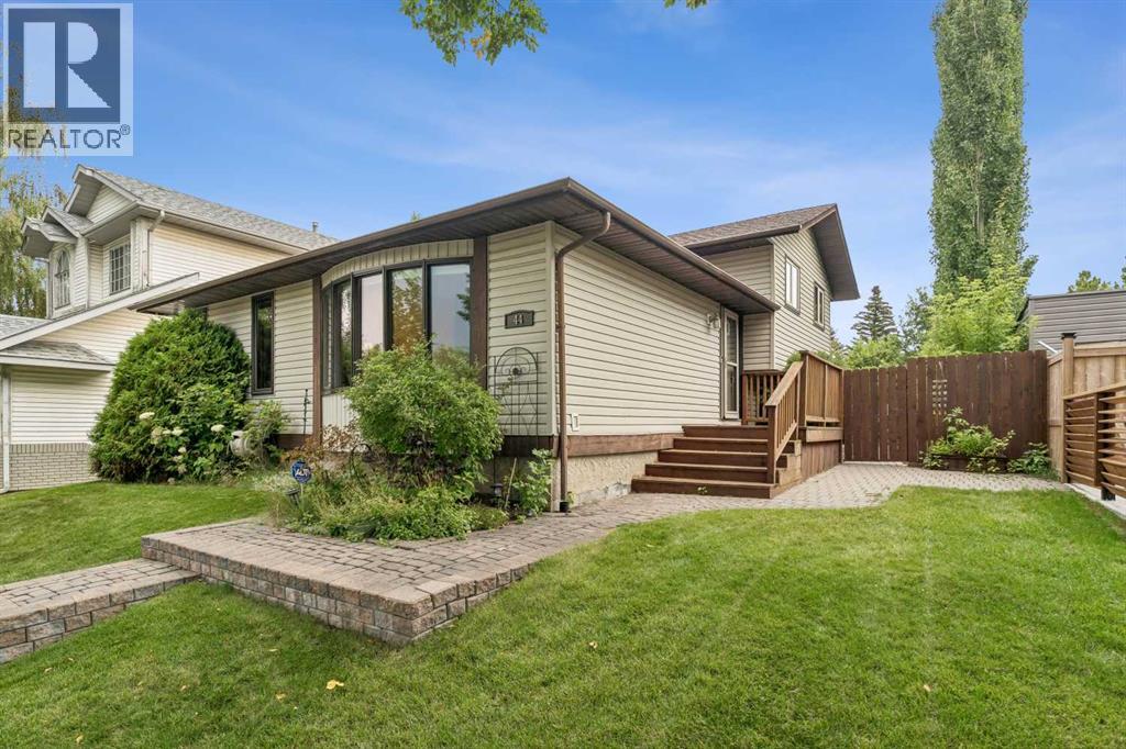44 Mckinley Rise SE