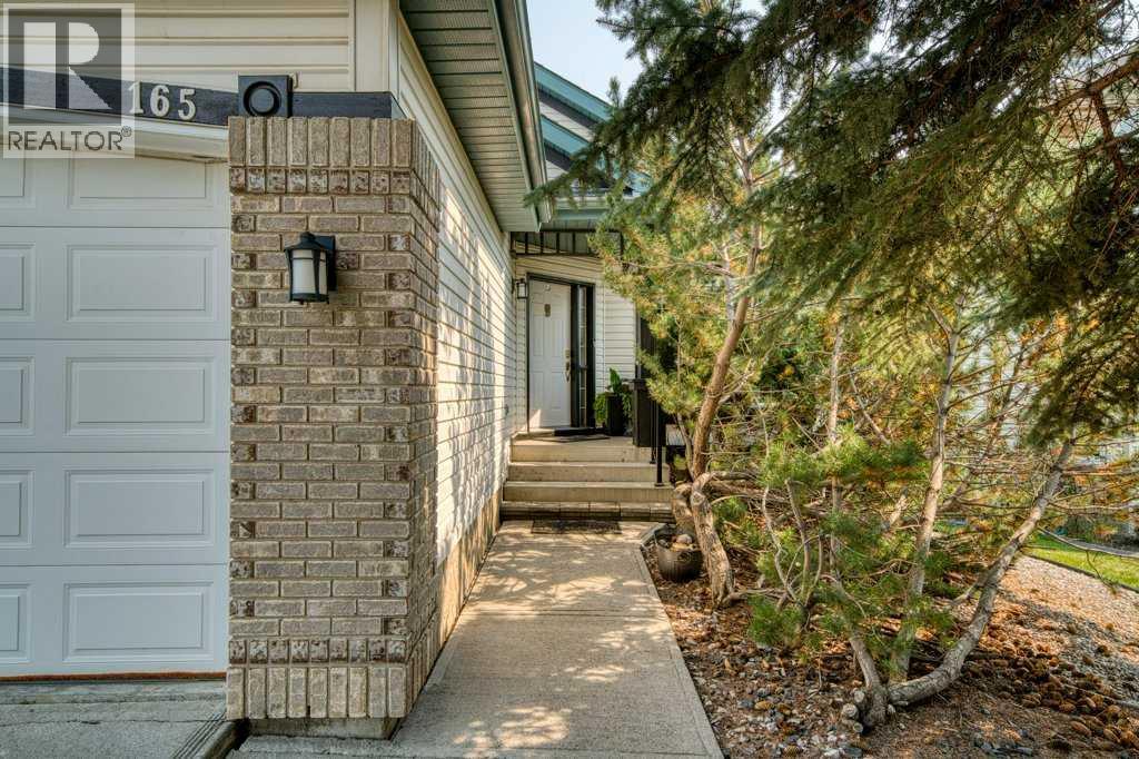 165 Douglasview Rise SE