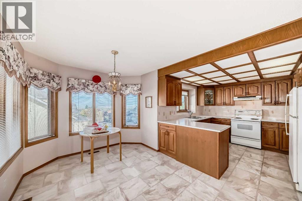 183 Christie Park Hill SW