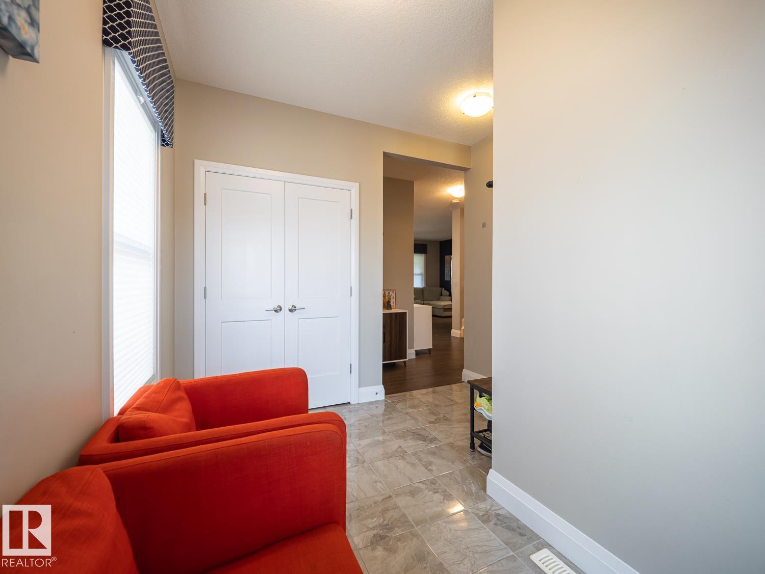 121 SUNWOOD BAY