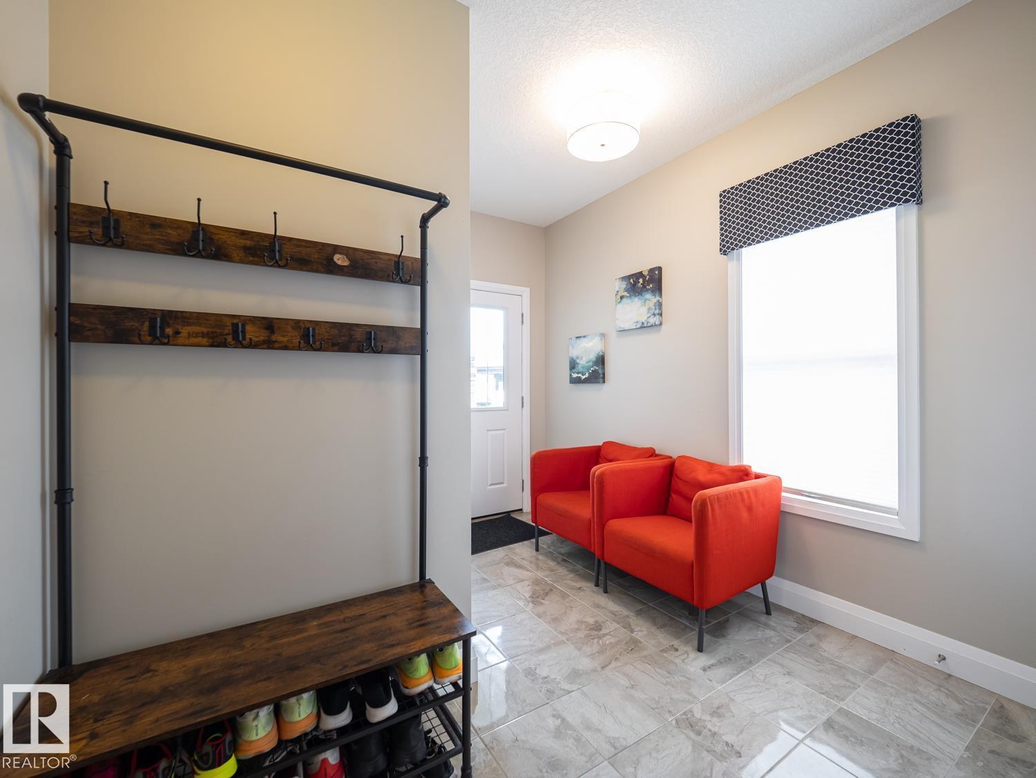 121 SUNWOOD BAY