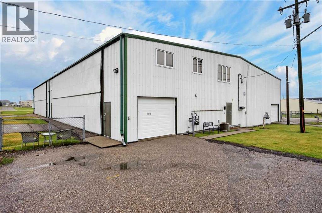 1, 336 Noorduyn Park NE