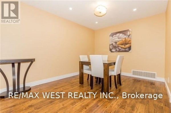 82 Marchbank Cres, Brampton (Central Park), ON 5