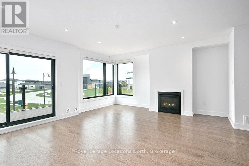 5 - 117 SLADDEN COURT