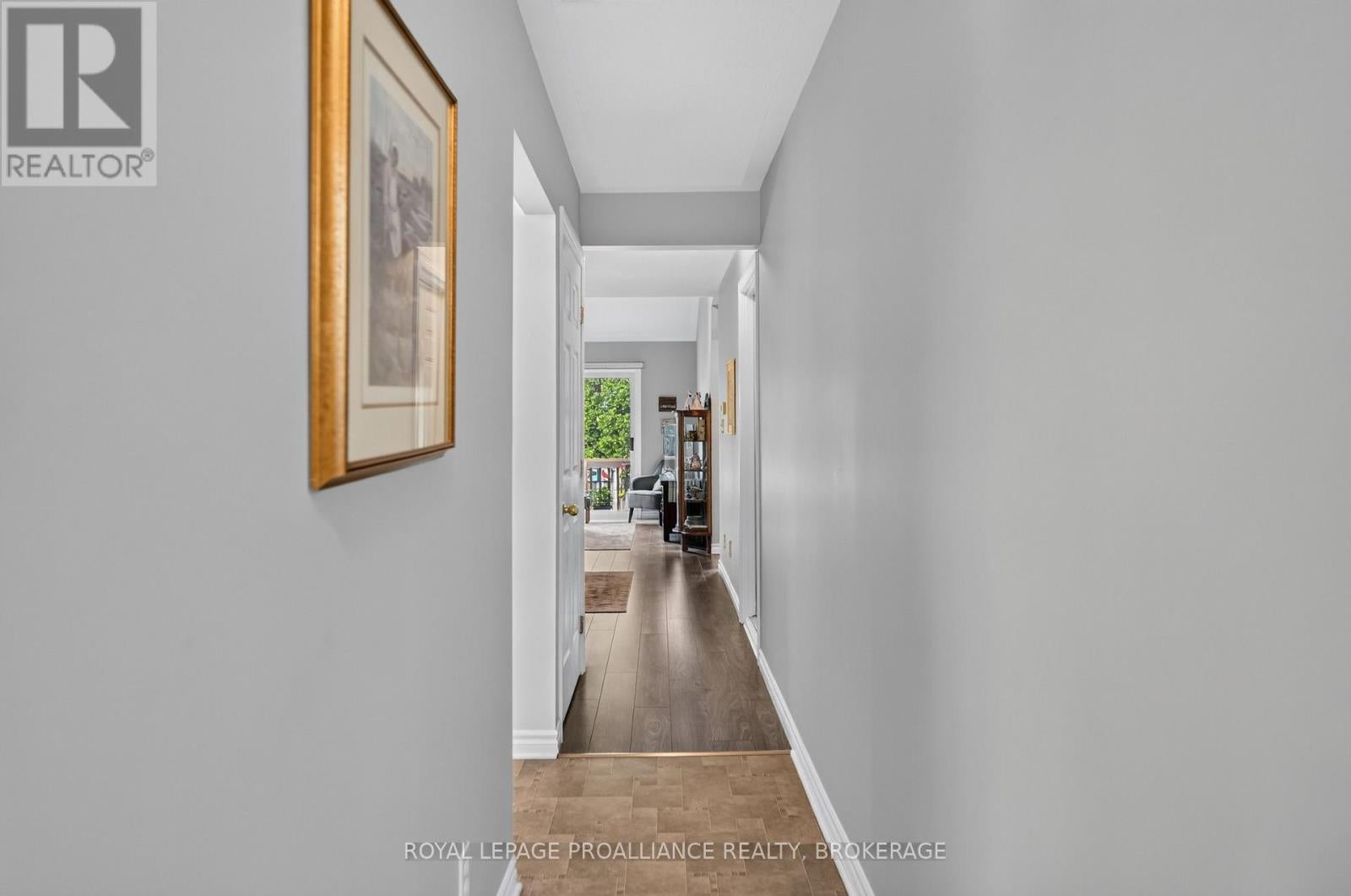 733 SHIRES WAY