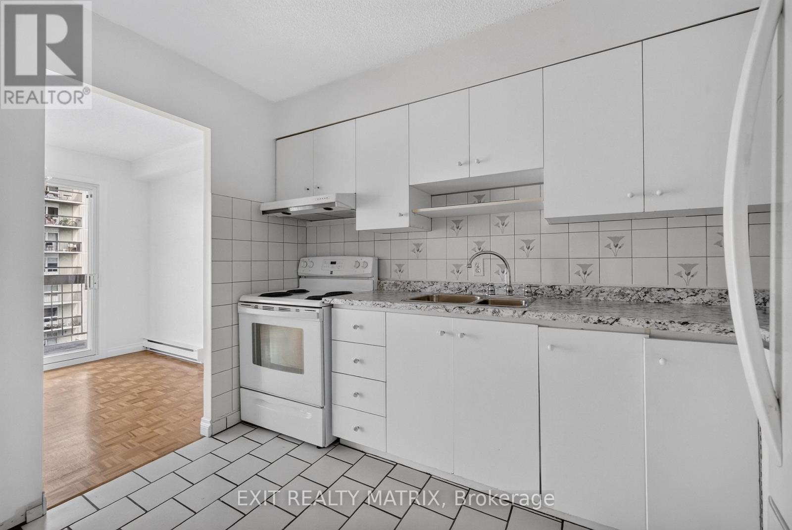1204 - 158 B MCARTHUR AVENUE