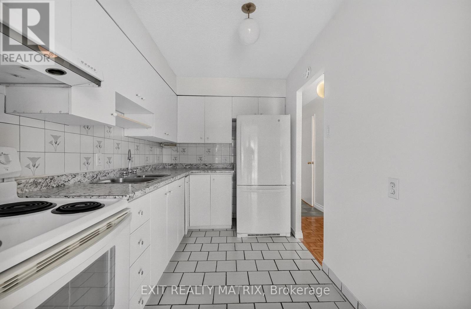 1204 - 158 B MCARTHUR AVENUE