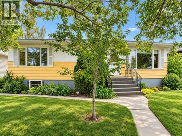 3216 27 Street SW Calgary AB T3E 2G8