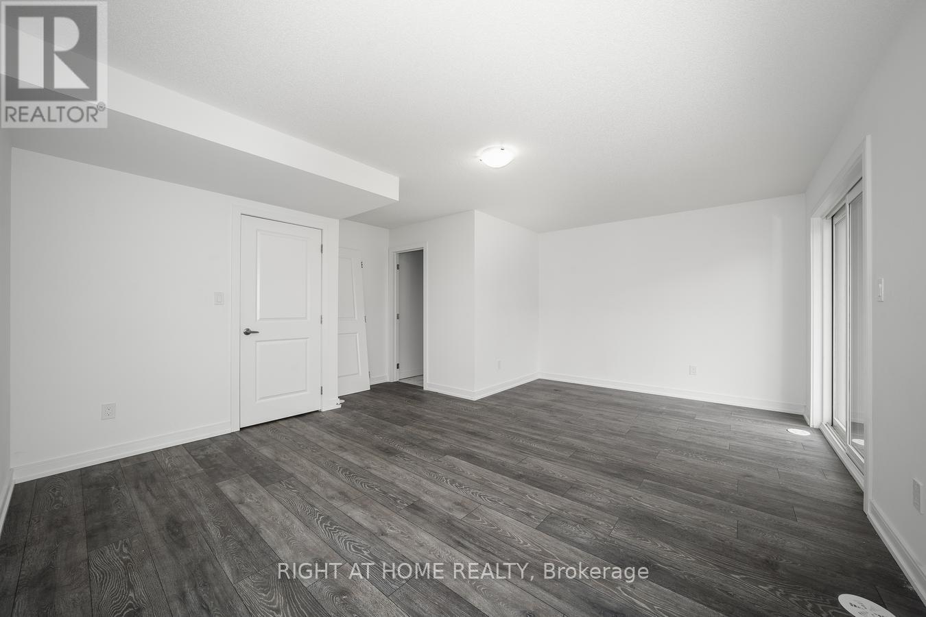 6 BLUE FOREST CRESCENT