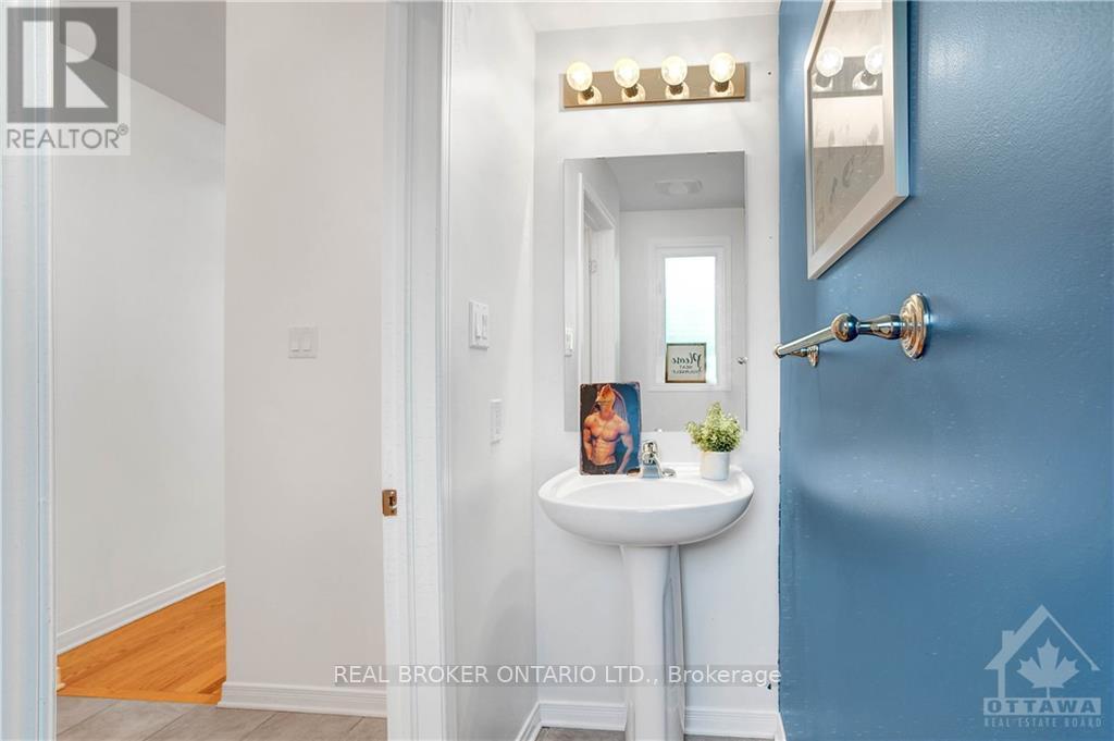 292 LONDON TERRACE