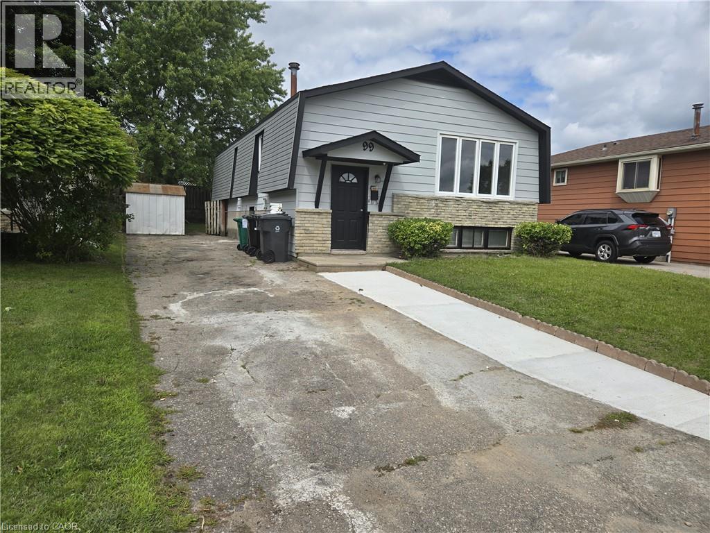 99 CLUTHE Crescent