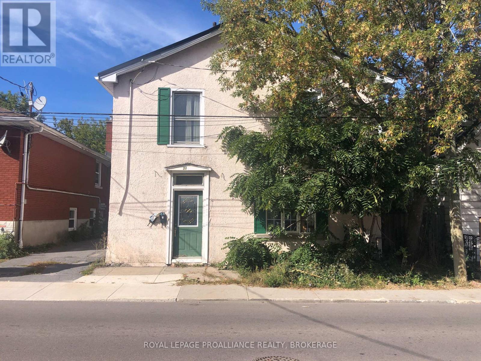 27 STEPHEN STREET