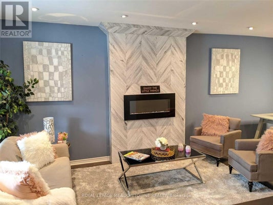 80 Chestnut Ave, Hamilton (Gibson), ON 4