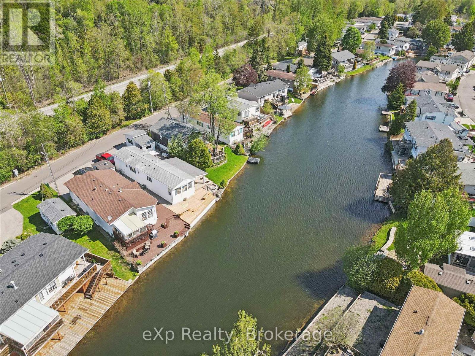 18 JASPER HEIGHTS PRIVATE