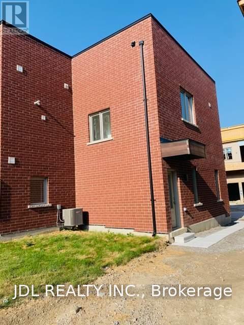 COACH HOUSE - 26 CALLISTO LANE