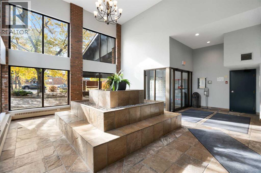 101, 550 Westwood Drive SW