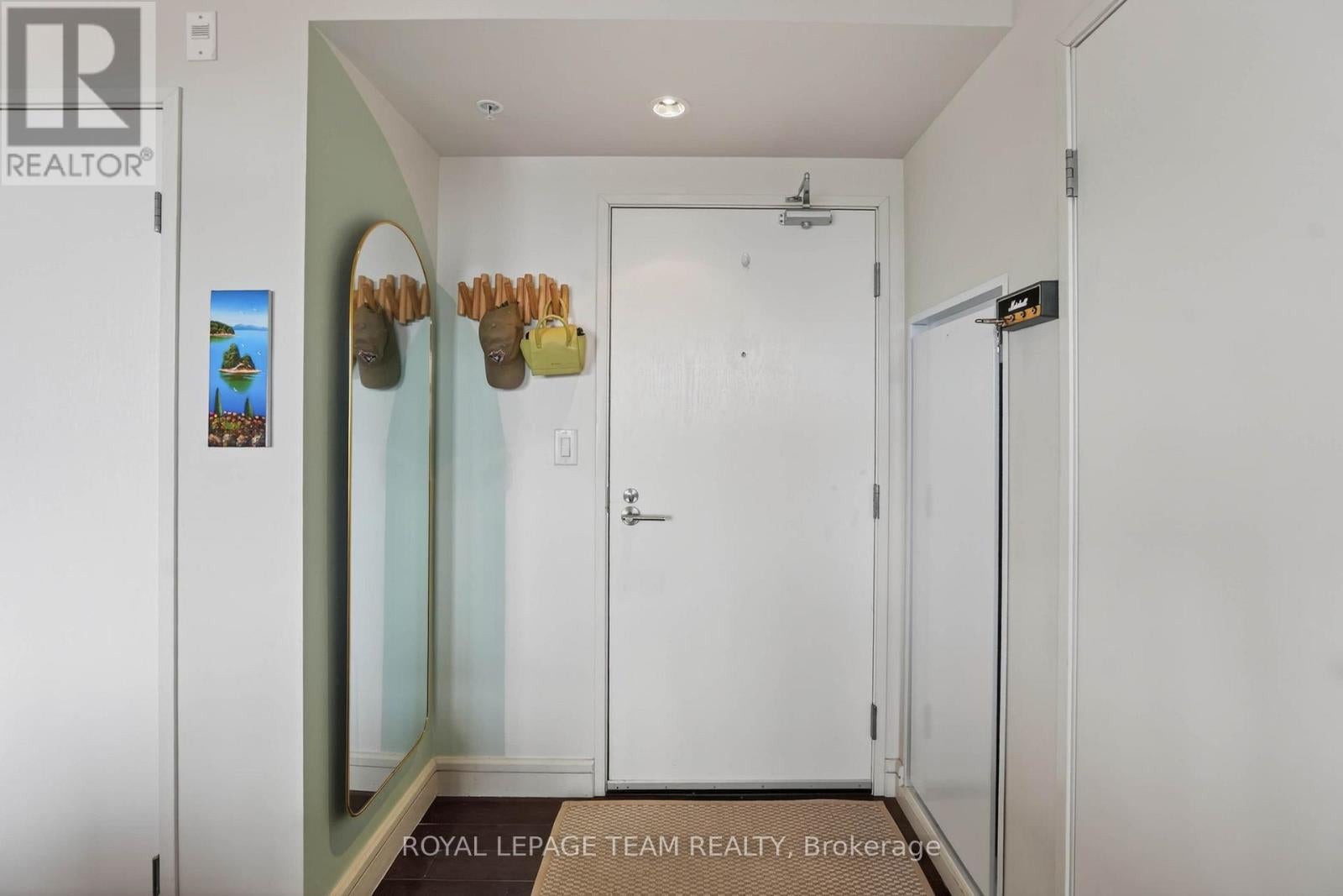 808 - 555 ANAND PRIVATE