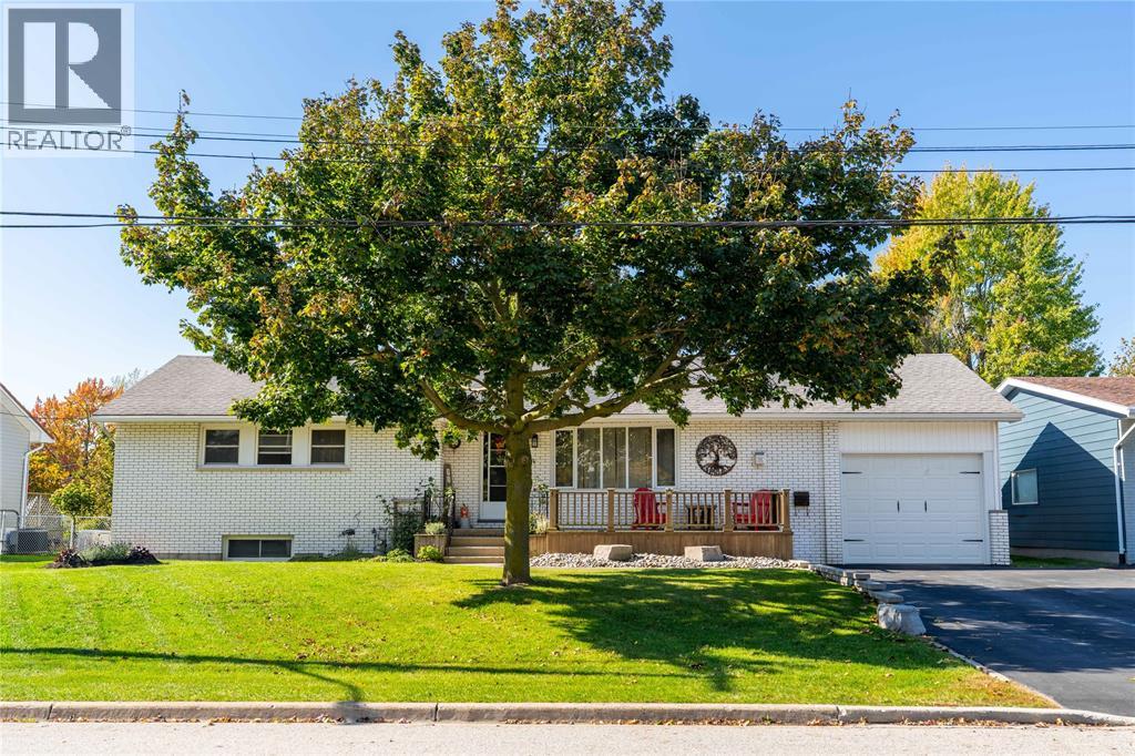 80 MACNAB STREET, LAMBTON SHORES, ON N0N 1J0 - Image 45413432.jpeg?d=l