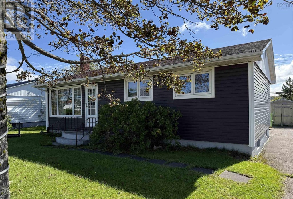 7 HAROLD STREET, PORT HAWKESBURY, NS B9A 2Z8 - Image 3666200739.jpeg?d=l