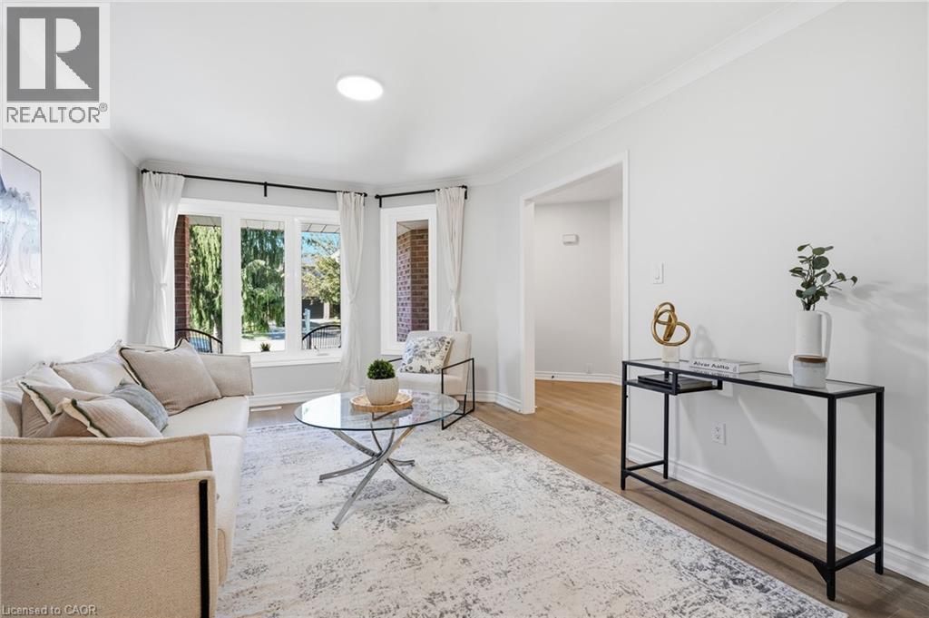 551 DEERHURST Drive