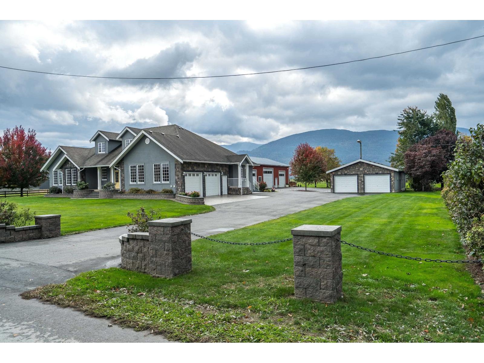 42872 SOUTH SUMAS ROAD, Greendale