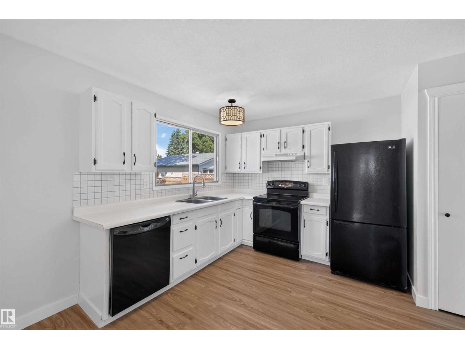 59 GRANVILLE CR