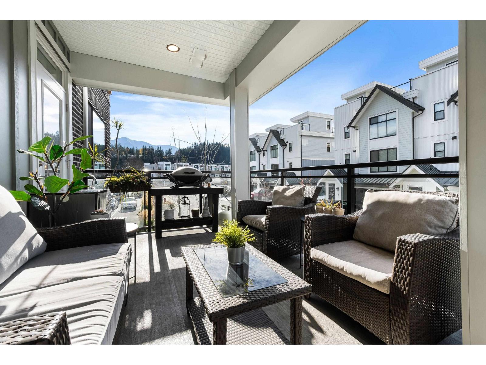 203 6045 CHILLIWACK RIVER ROAD, Sardis South