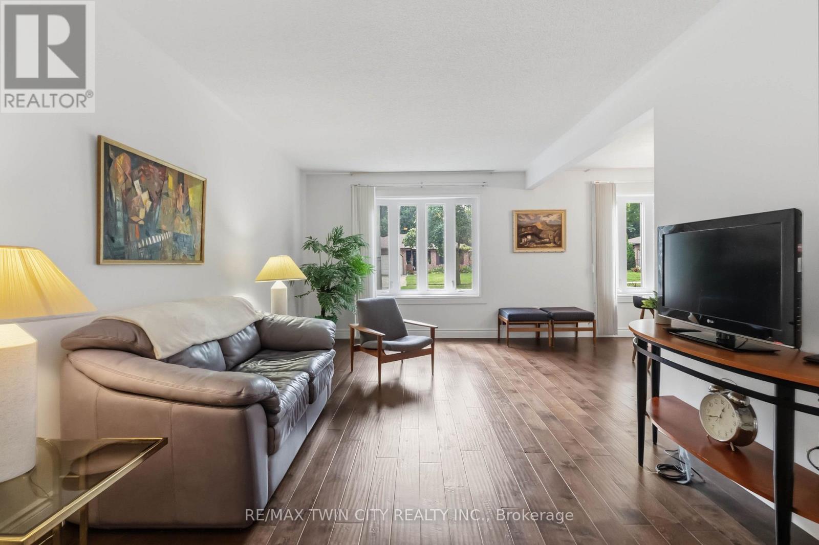 22 ALLENSGATE DRIVE