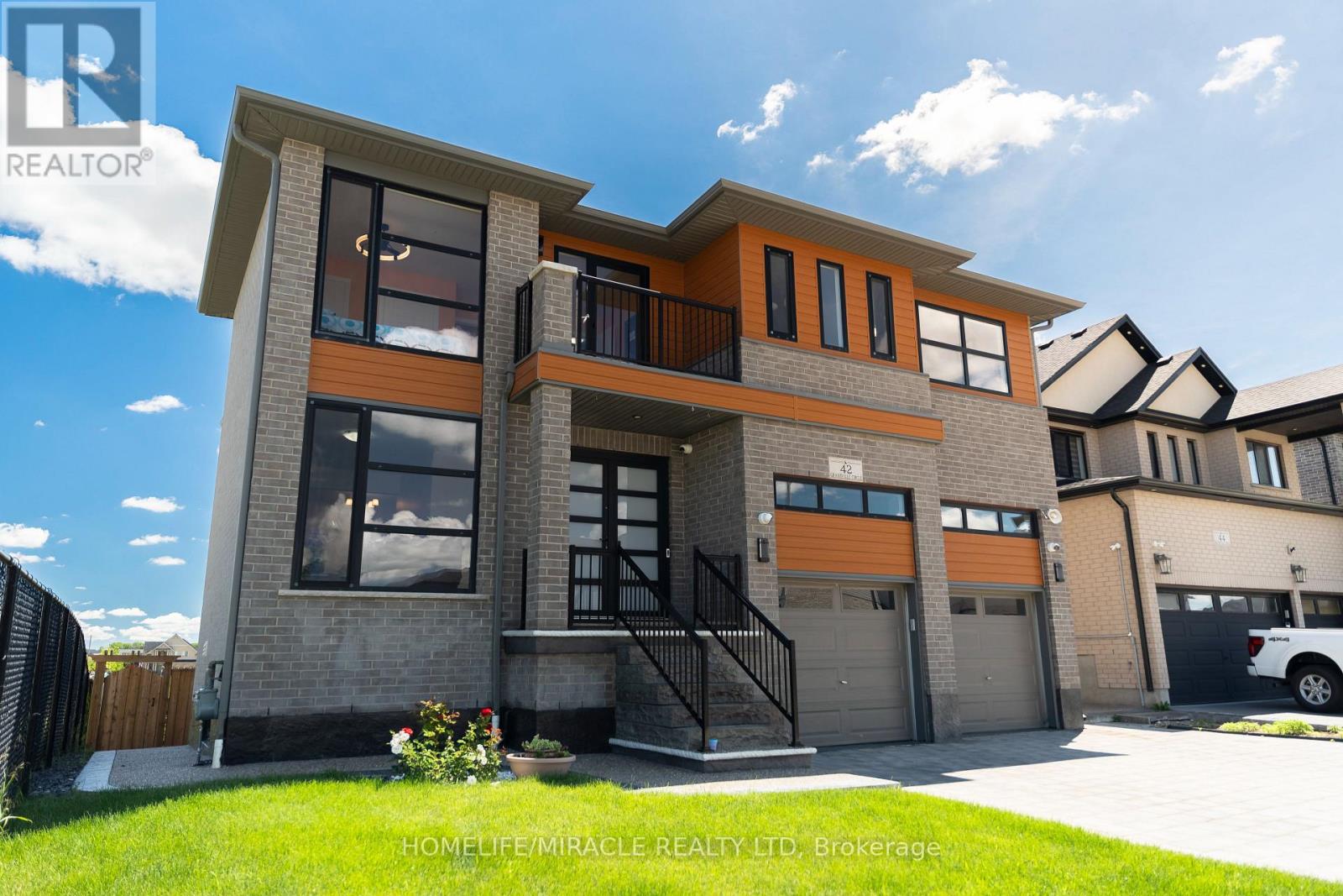 42 GRANDVILLE CIRCLE