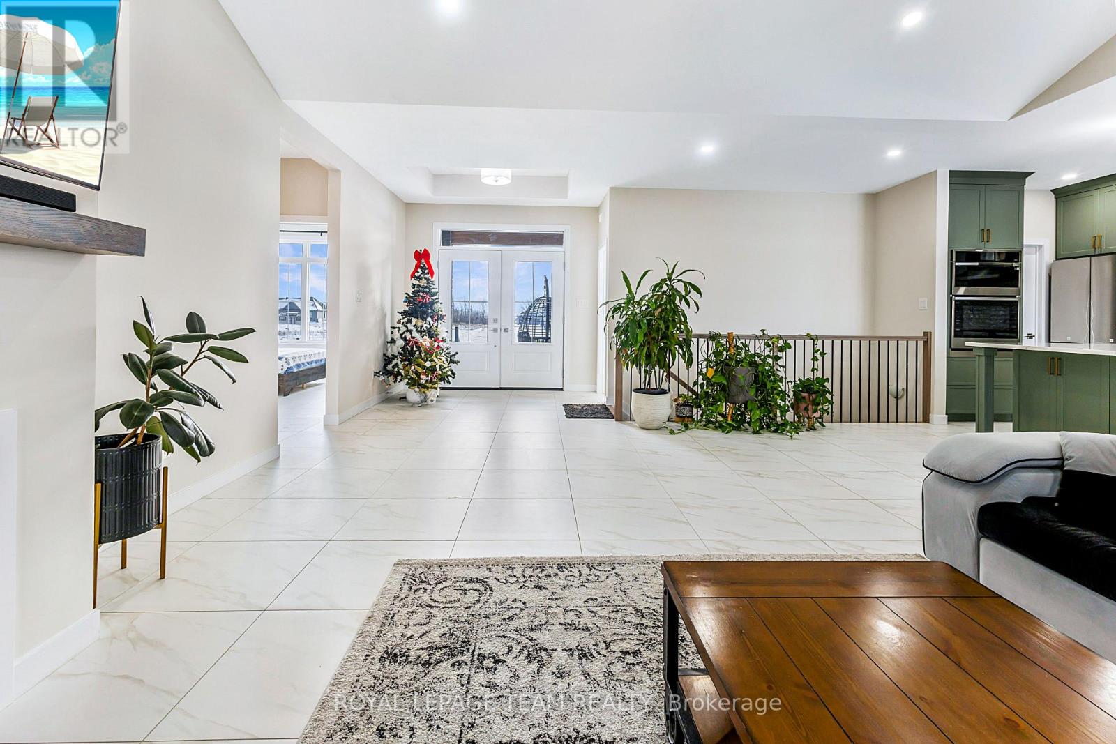 224 TRUDEAU CRESCENT