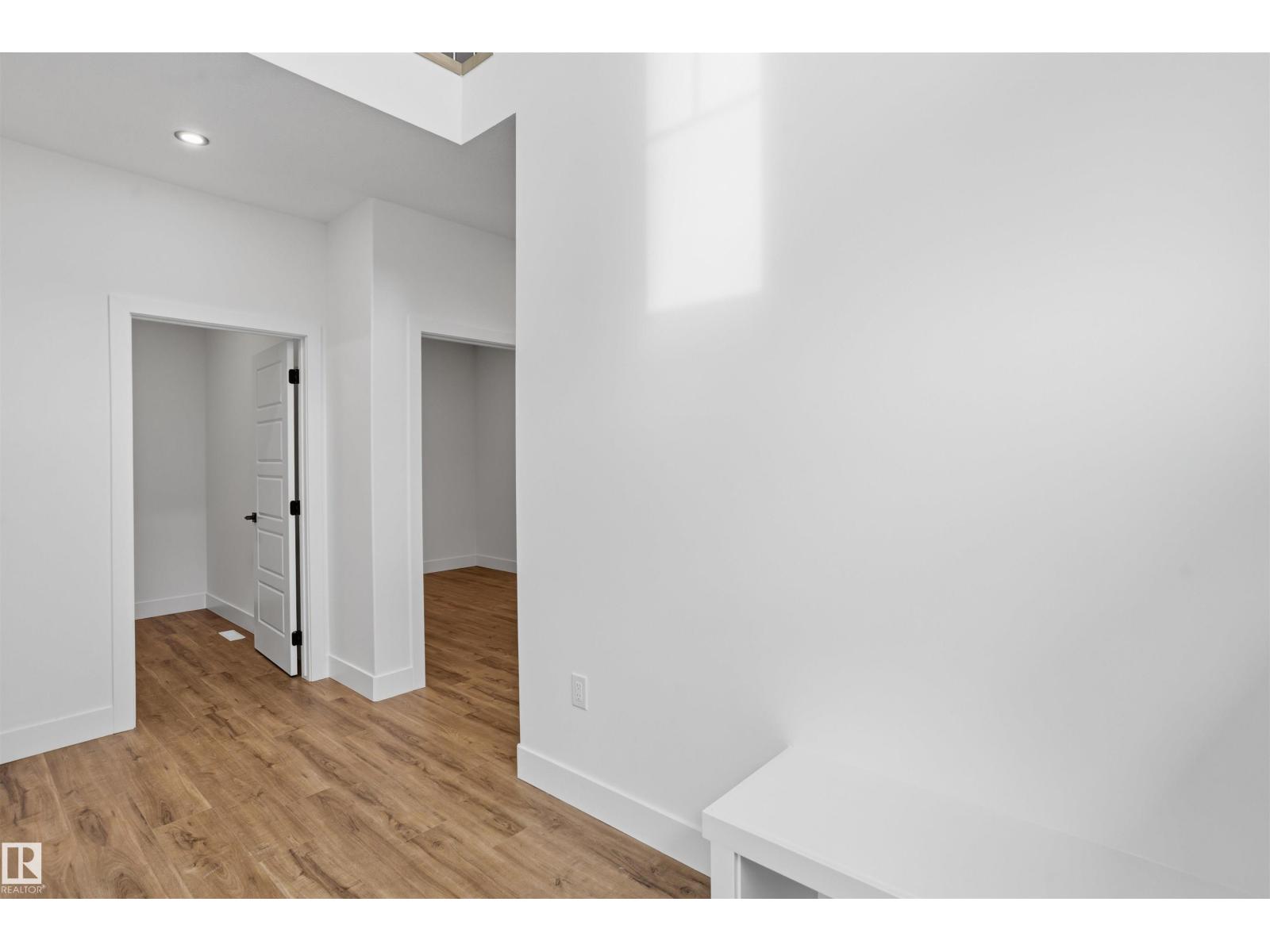 8505 223A ST NW