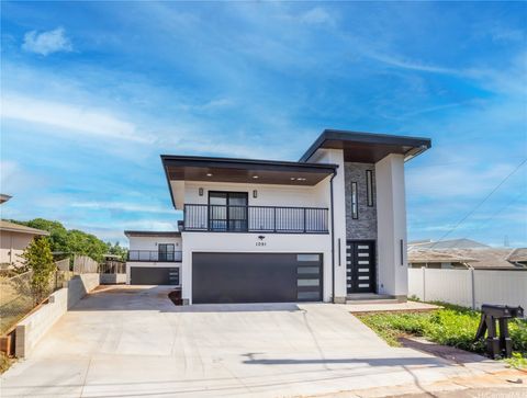 Photo of 1091 Puu Alani Way #A, Pearl City, HI 96782 (MLS # 202601489)