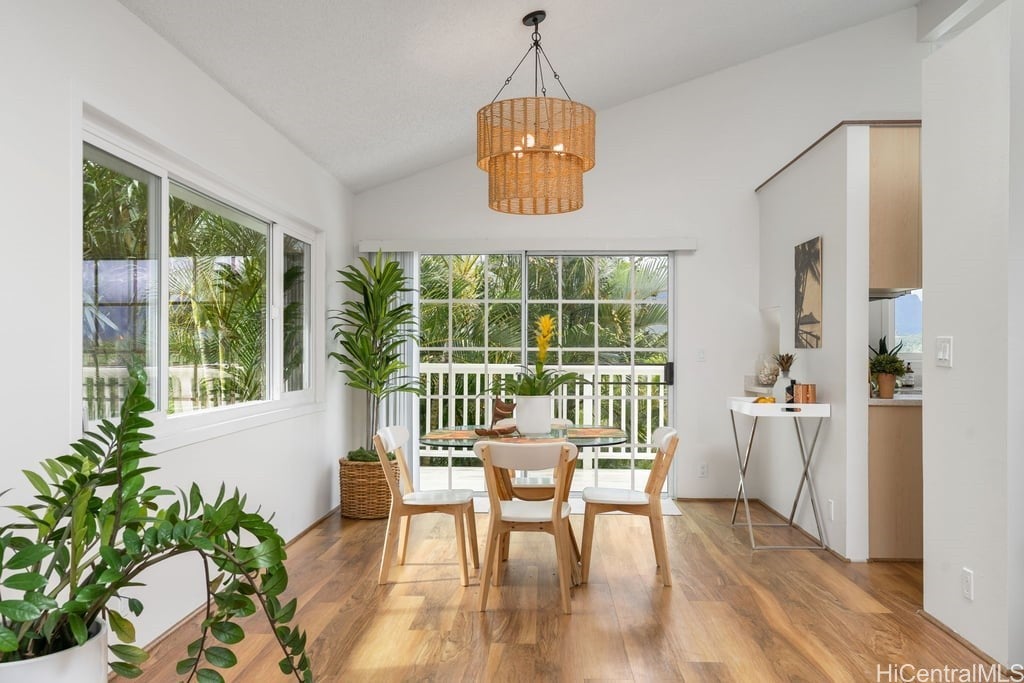 1330 Kuuna Place