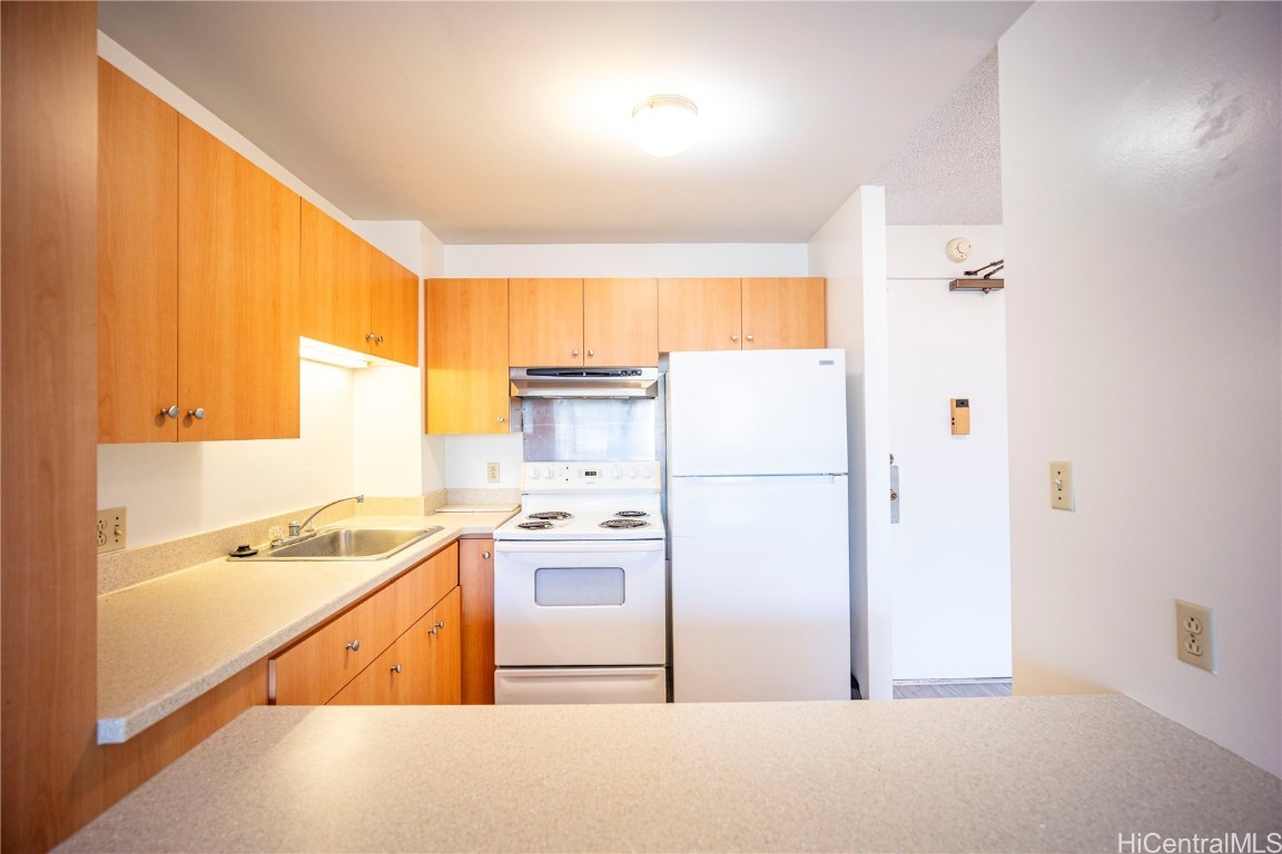 55 S Kukui Street D2003