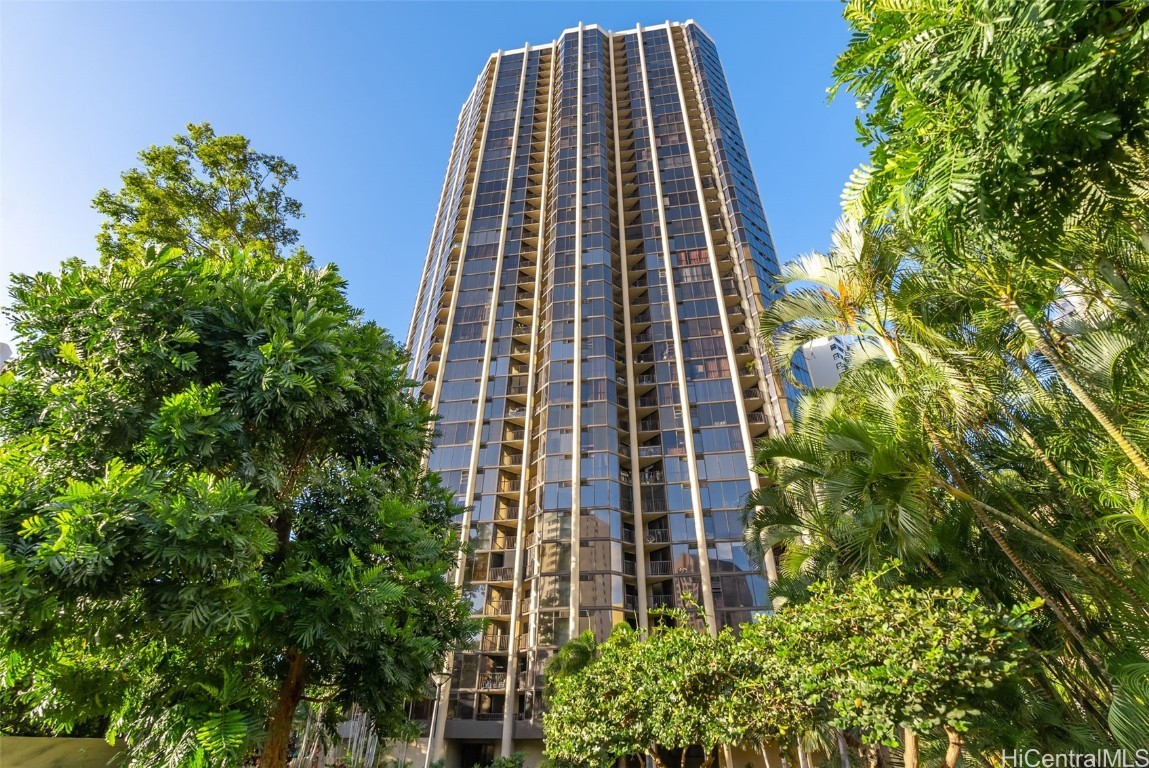 Honolulu Tower Condominium