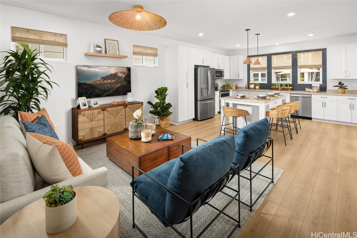91-1101 Franklin D Roosevelt Avenue 250