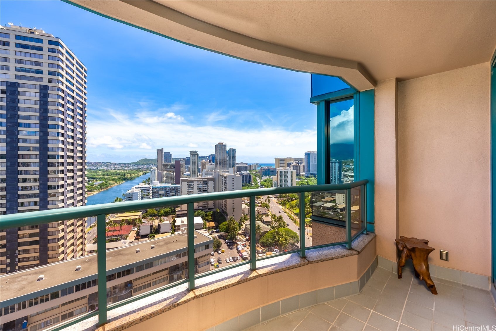 1888 Kalakaua Avenue 2806