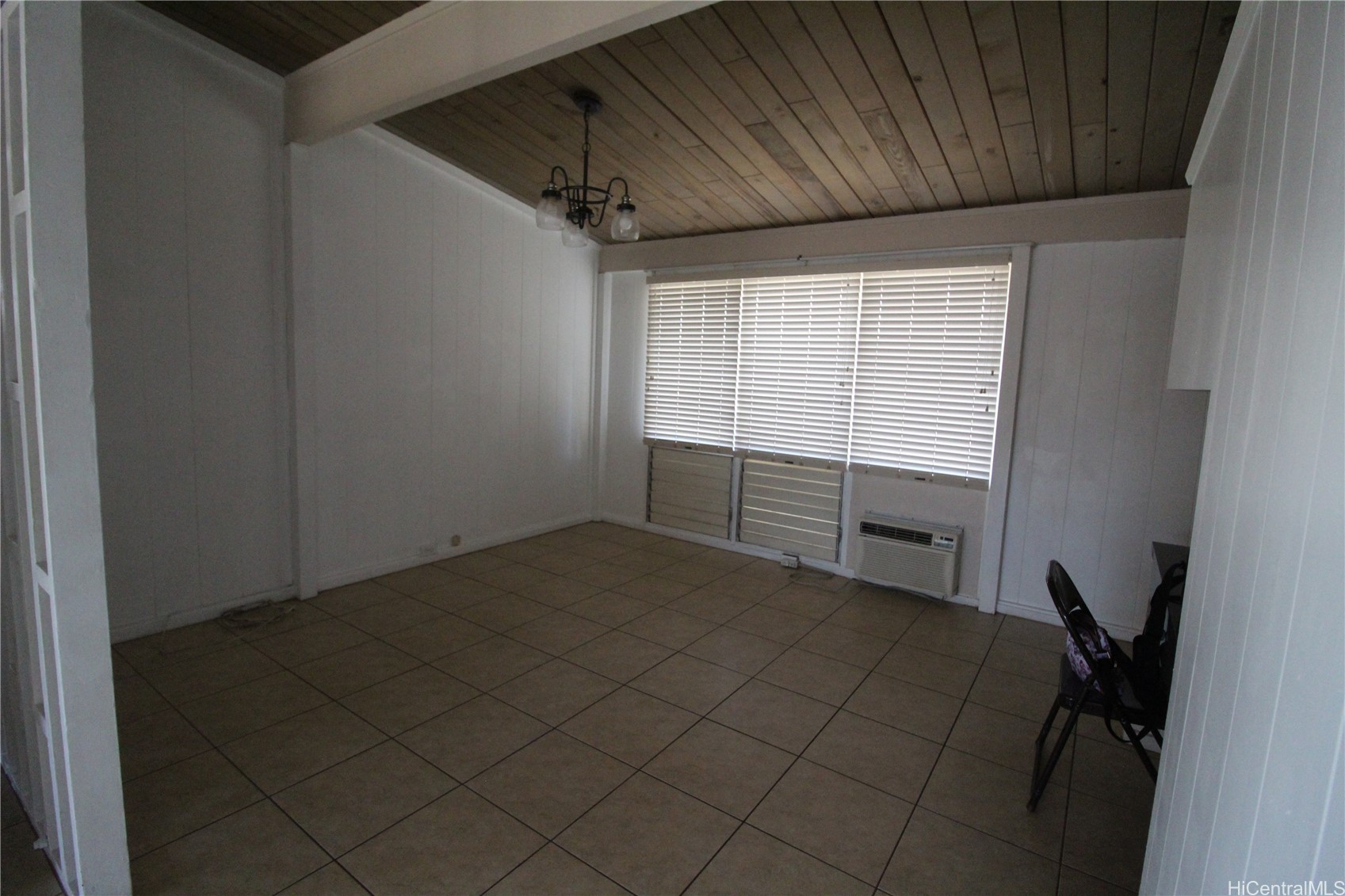 1375 Komo Mai Drive